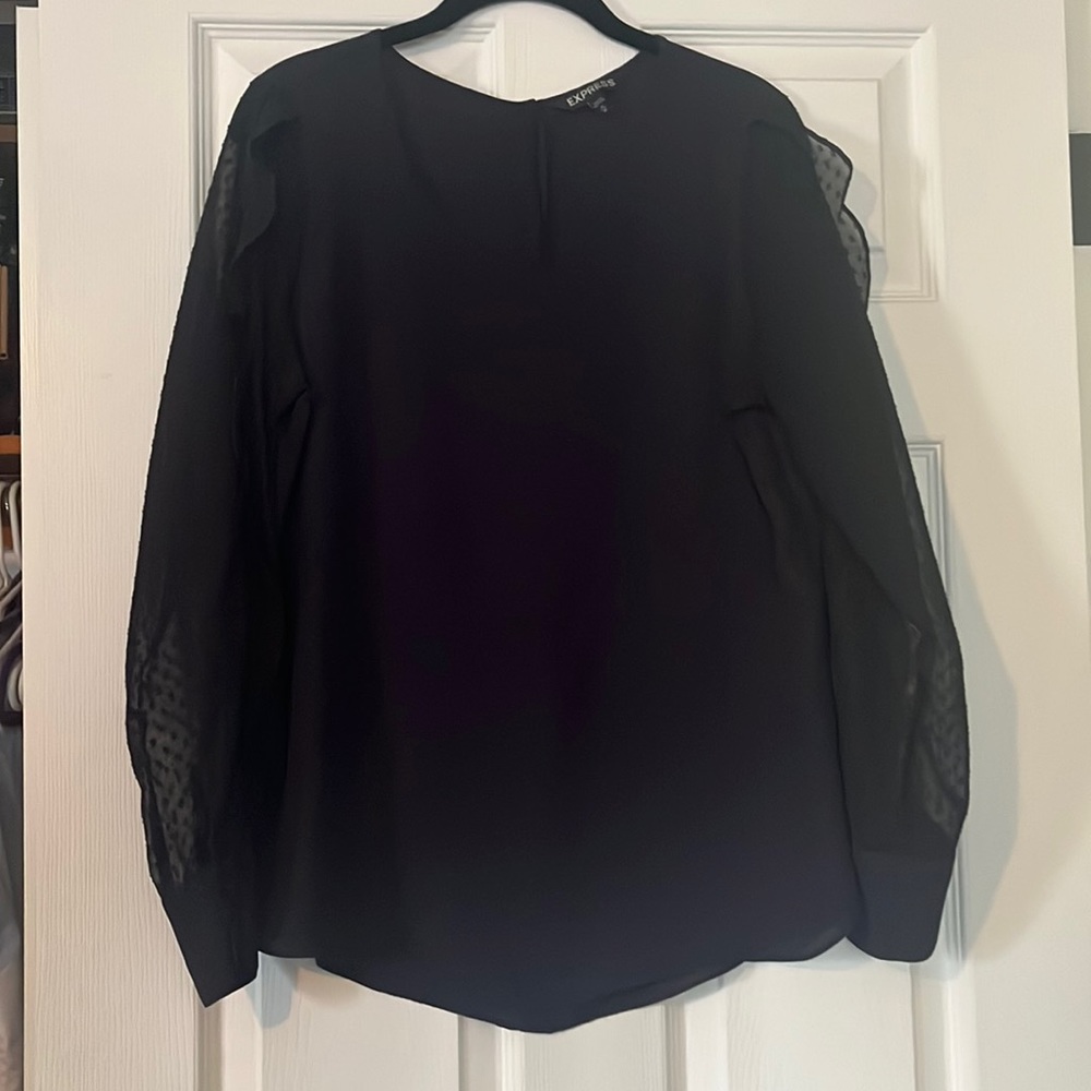 Bevy blouse with sheer sleeves M